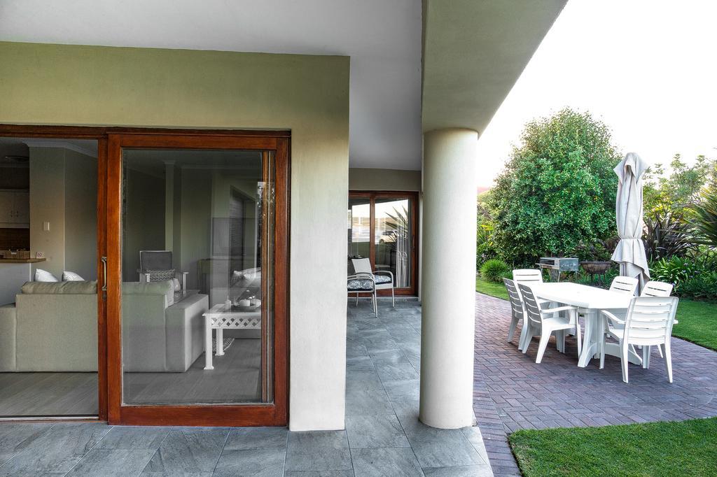 Papillon Apartment Stilbaai Luaran gambar